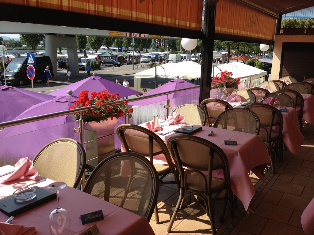 Hotel De L' Esplanade レミッチ エクステリア 写真
