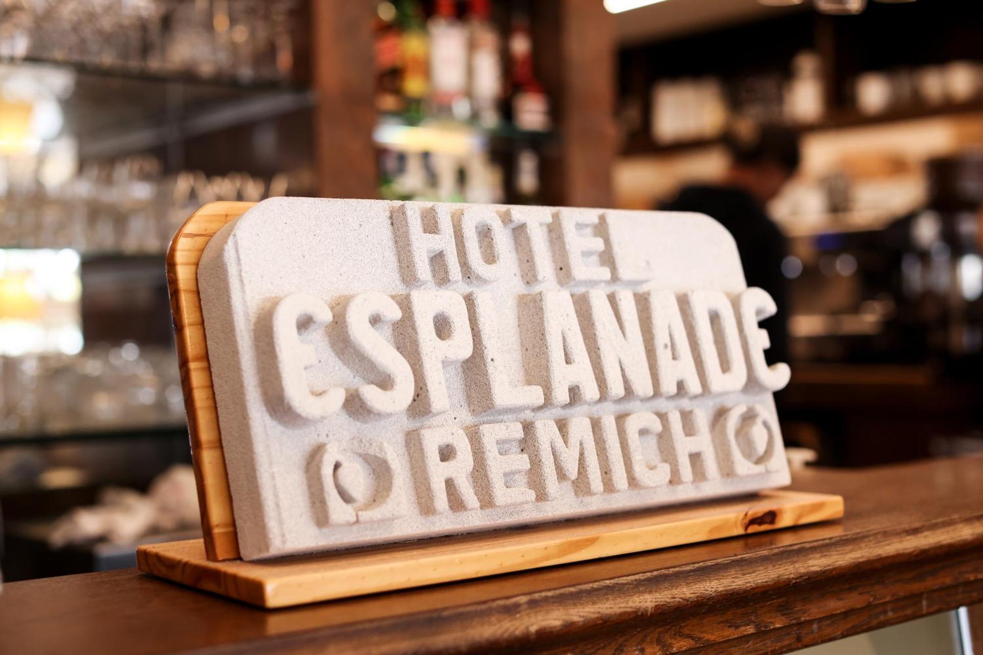 Hotel De L' Esplanade レミッチ エクステリア 写真