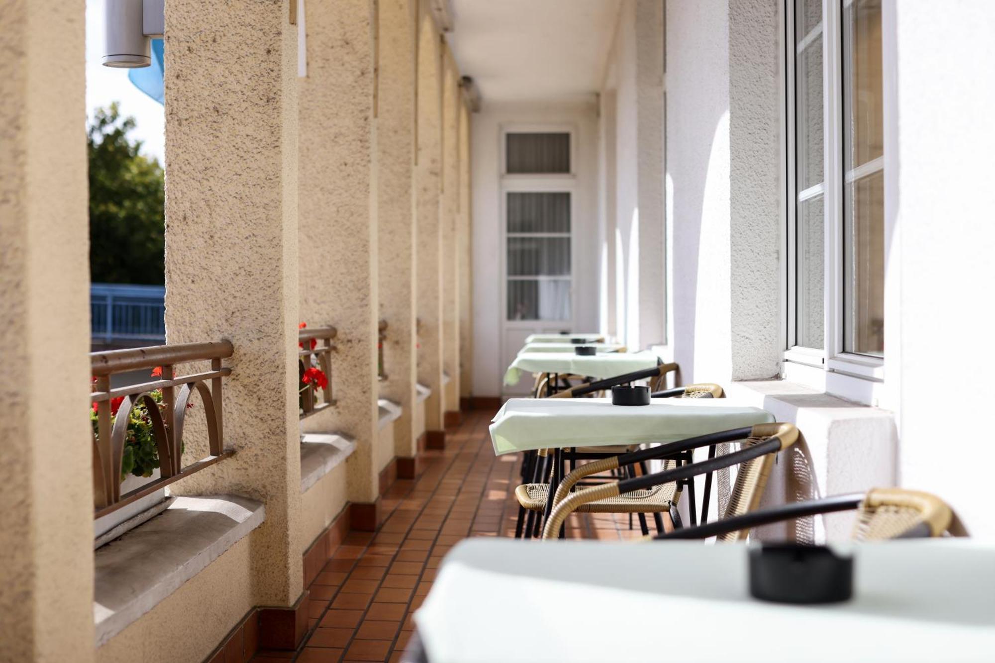 Hotel De L' Esplanade レミッチ エクステリア 写真