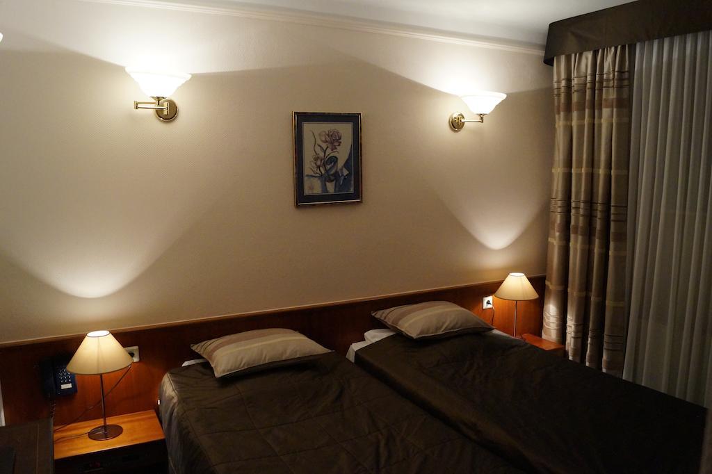 Hotel De L' Esplanade レミッチ エクステリア 写真